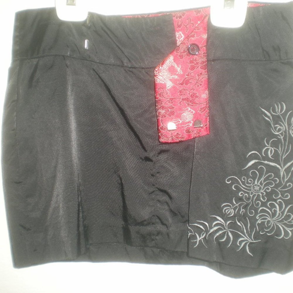 24 Kali Plain Cotton Skirt with Patchwork Border 06